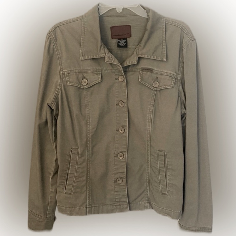Khaki green 1990s jacket.Wear with a skirt, dress, jeans. True multitasker!